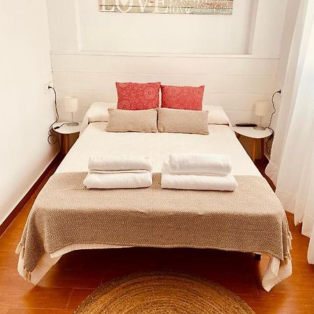El Reloj Del Viajero Apartment Sevilla Bagian luar foto