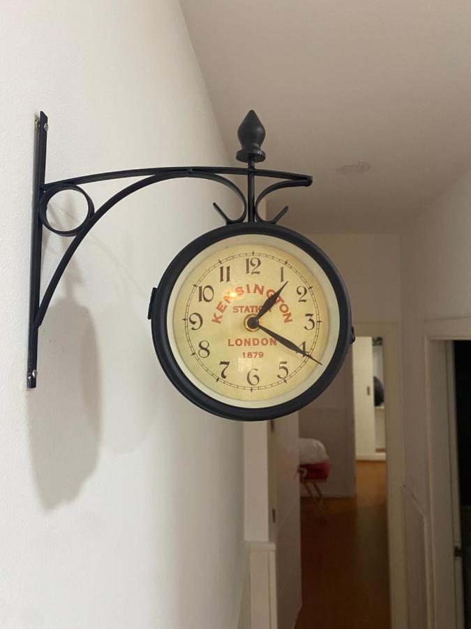 El Reloj Del Viajero Apartment Sevilla Bagian luar foto